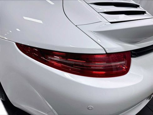 Used 2016 Porsche 911 Carrera GTS RWD image 33