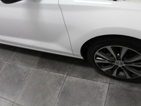 Used 2018 Hyundai Elantra GT FWD image 32