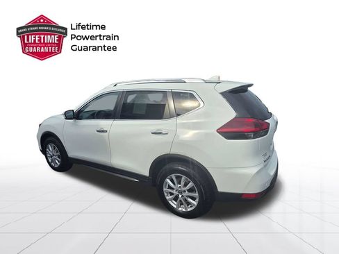 Used 2020 Nissan Rogue SV FWD image 3