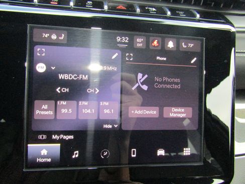 Used 2023 Jeep Grand Cherokee L Laredo image 24