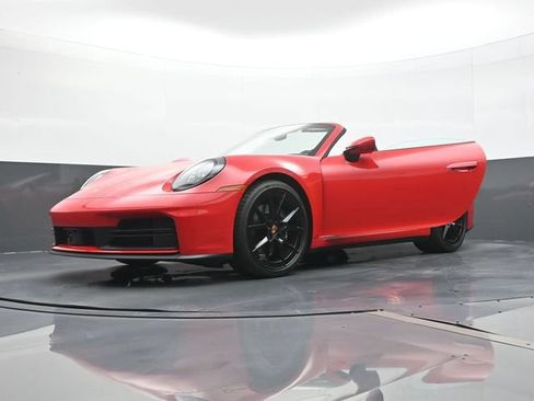 Certified 2025 Porsche 911 Carrera RWD image 25