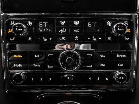 Used 2012 Bentley Mulsanne w/ Premiere Specification Pkg image 78