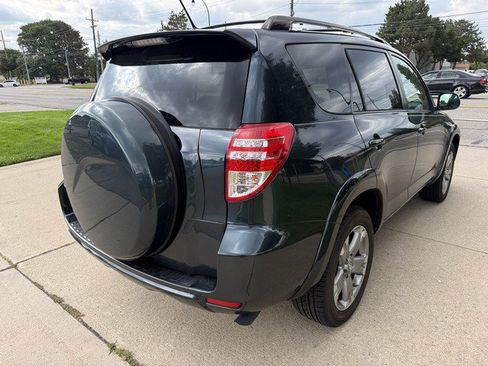 Used 2009 Toyota RAV4 Sport w/ Sport Extra Value Pkg FWD image 5