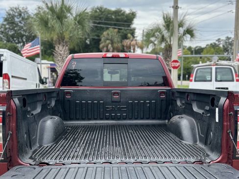 Used 2017 GMC Sierra 1500 SLT w/ SLT Premium Package image 5