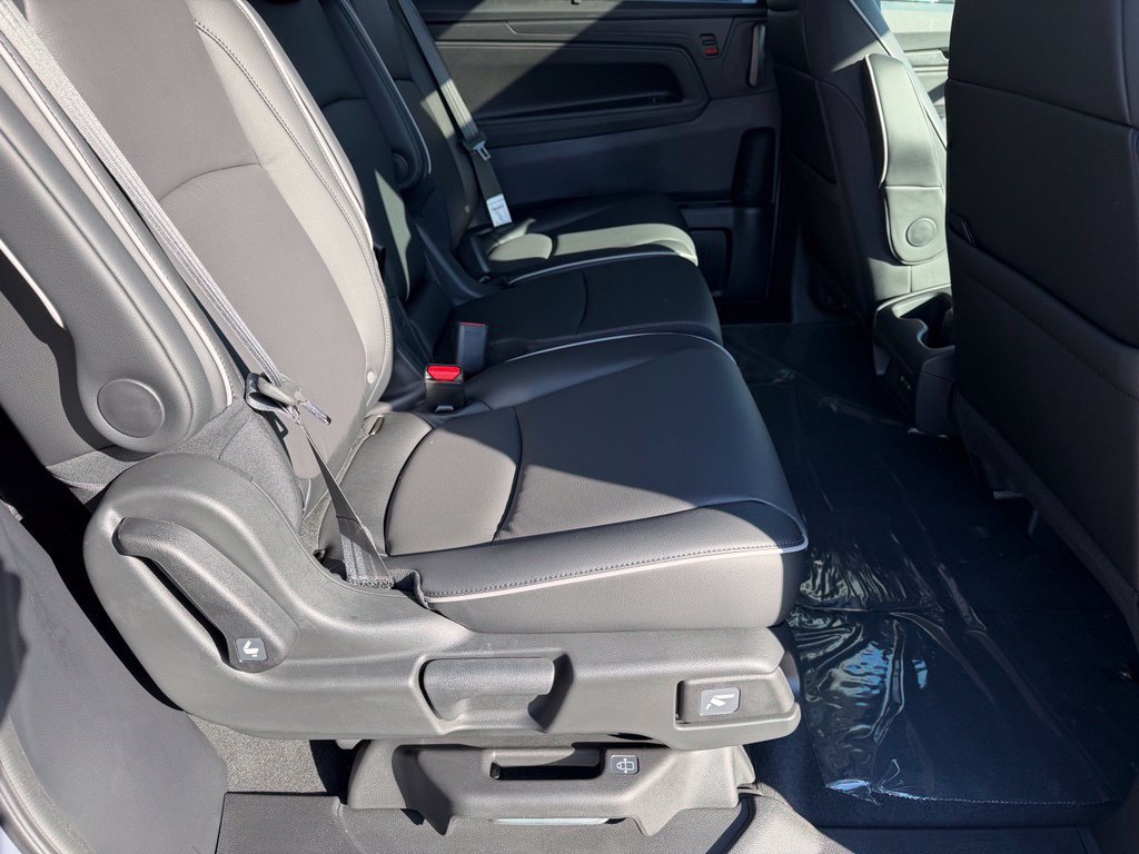 New 2027 Honda Odyssey Touring image 32