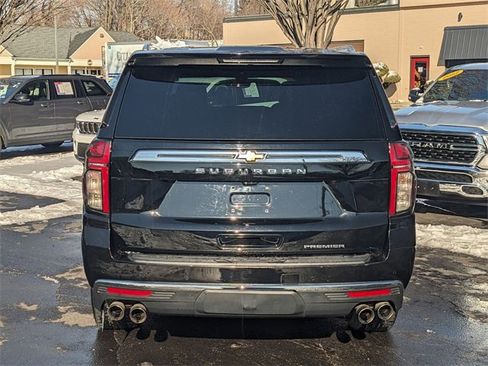 Used 2021 Chevrolet Suburban Premier w/ Premium Package image 4