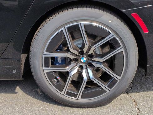 New 2026 BMW 760i xDrive w/ Executive Package AWD/4WD image 14