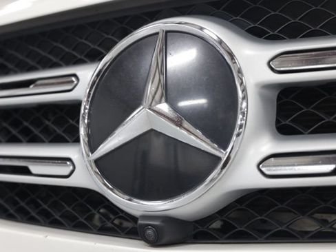 Used 2022 Mercedes-Benz GLC 300 4MATIC image 6