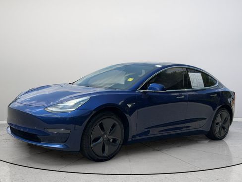 Used 2020 Tesla Model 3 Standard Range Plus RWD image 4