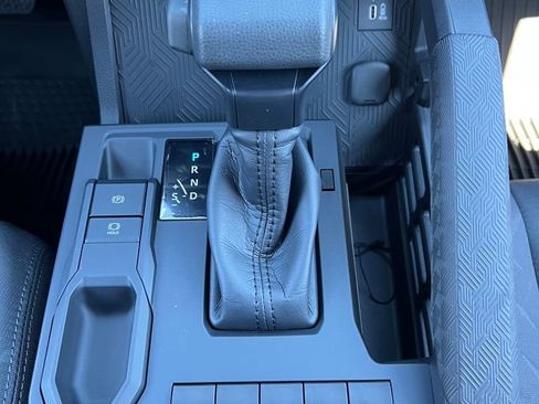 Used 2025 Toyota Tacoma SR image 17