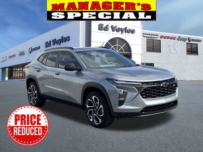 Used 2025 Chevrolet Trax RS w/ Driver Confidence Package