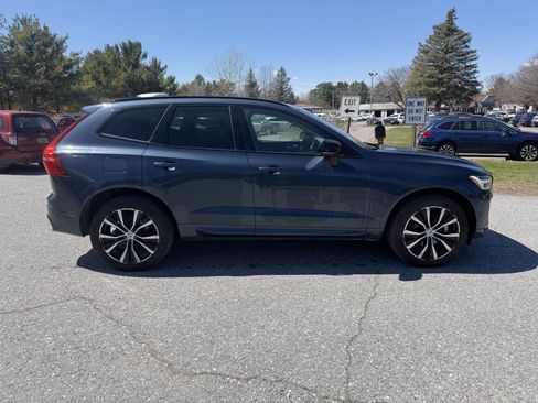 Used 2024 Volvo XC60 B5 Plus AWD/4WD image 6
