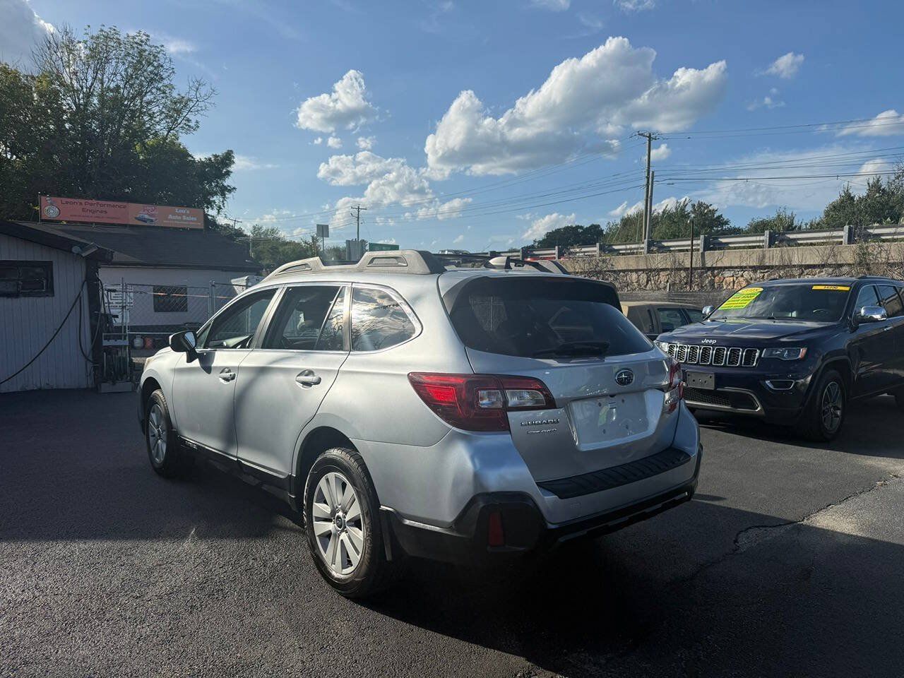 Used 2018 Subaru Outback 2.5i Premium AWD/4WD image 7