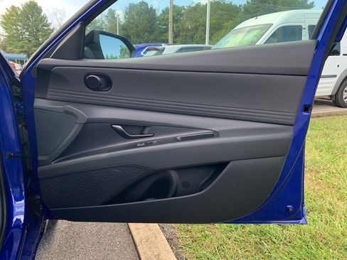 New 2025 Hyundai Elantra Sport image 29