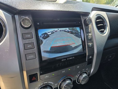 Used 2018 Toyota Tundra SR5 AWD/4WD image 14