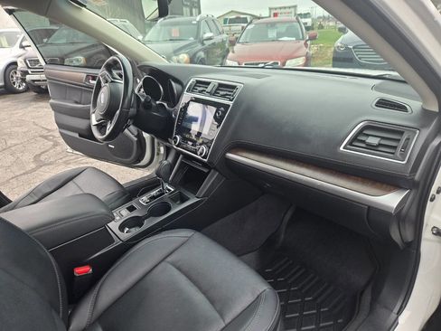 Used 2018 Subaru Outback 2.5i Limited AWD/4WD image 20