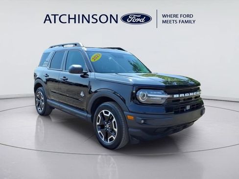 Certified 2023 Ford Bronco Sport Outer Banks w/ Tech Package AWD/4WD image 3