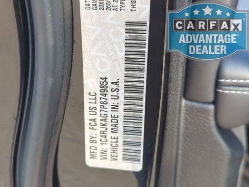 Used 2023 Jeep Grand Cherokee L Altitude image 36