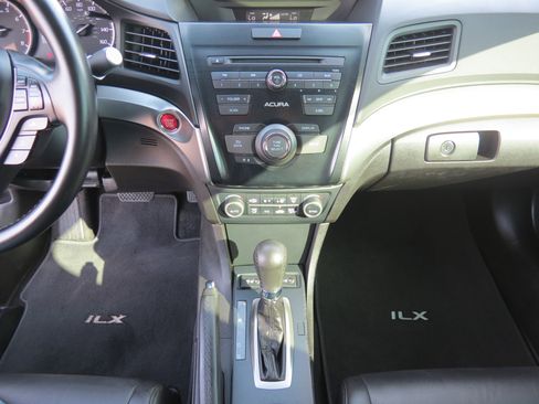 Used 2016 Acura ILX image 18