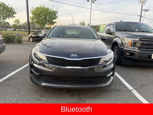 Used 2016 Kia Optima LX image 2