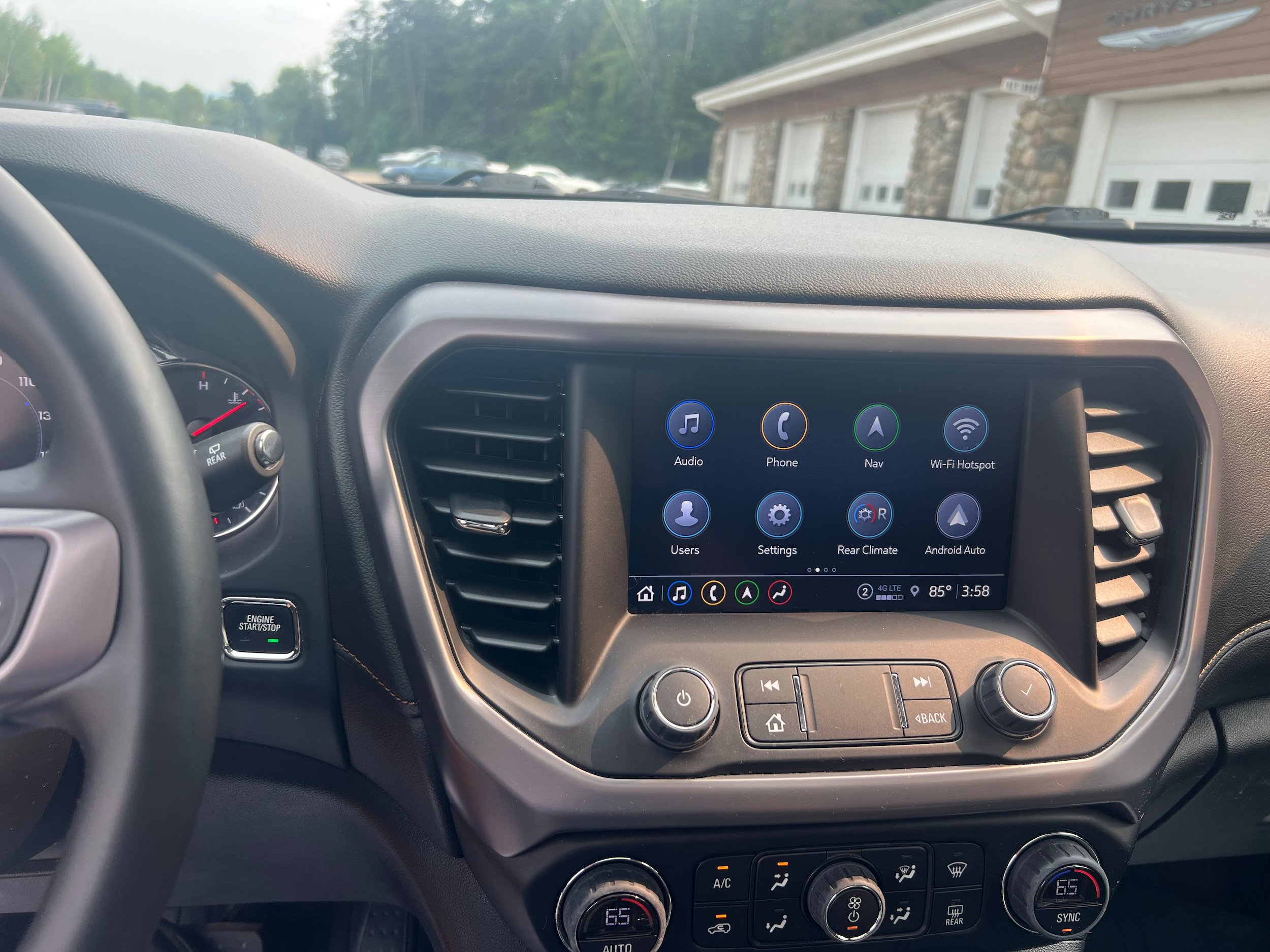 Used 2023 GMC Acadia AT4 w/ Technology Package AWD/4WD image 17