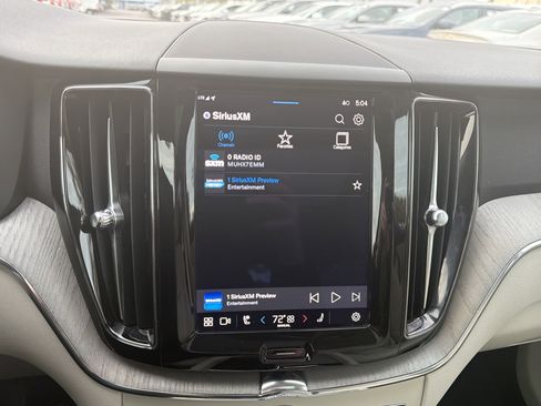 Certified 2023 Volvo XC60 B5 Plus w/ Climate Package image 23