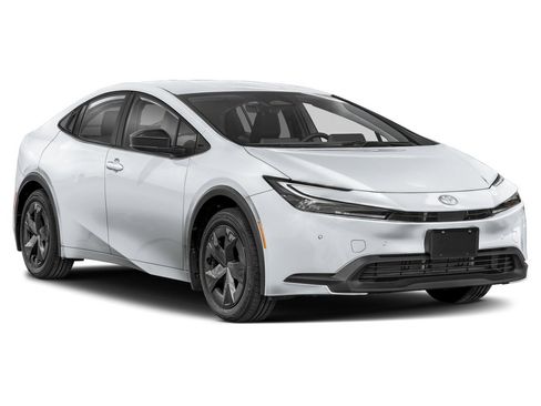 Used 2025 Toyota Prius LE FWD image 6