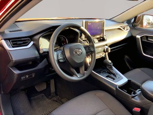 Used 2024 Toyota RAV4 XLE FWD image 16