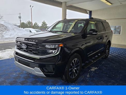 Used 2025 Ford Expedition Platinum image 4