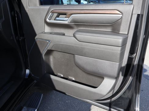 Used 2024 Chevrolet Silverado 3500 LT w/ Convenience Package AWD/4WD image 37