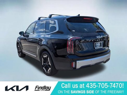 Certified 2023 Kia Telluride EX w/ EX Captain's Chair Package AWD/4WD image 5