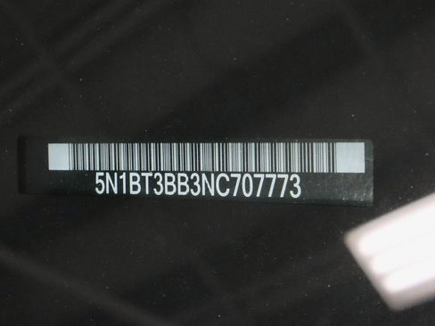 Certified 2022 Nissan Rogue SV image 32