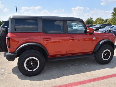 Certified 2023 Ford Bronco Outer Banks w/ Sasquatch Package AWD/4WD image 5