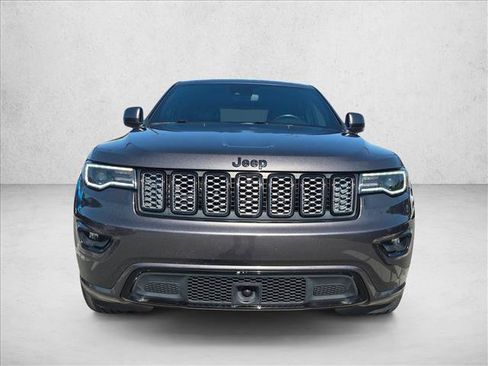 Used 2021 Jeep Grand Cherokee Laredo X AWD/4WD image 2