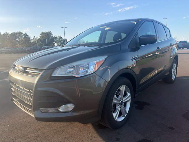 Used 2015 Ford Escape SE FWD image 2