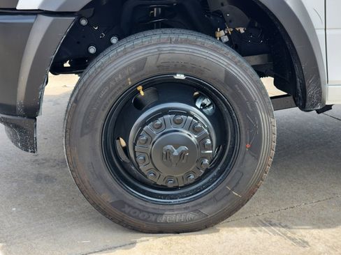 New 2026 RAM 5500 Tradesman image 9
