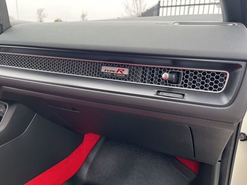 Certified 2024 Honda Civic Type R image 29