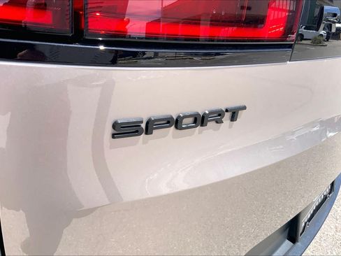 Used 2023 Land Rover Range Rover Sport SE AWD/4WD image 26