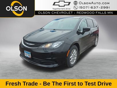 Used 2017 Chrysler Pacifica LX