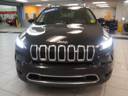 Used 2015 Jeep Cherokee Limited w/ Luxury Group AWD/4WD image 15