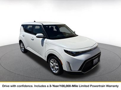 Used 2025 Kia Soul LX w/ LX Technology Package
