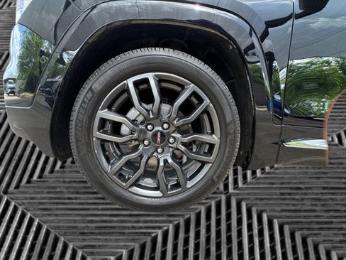 Certified 2024 GMC Terrain Denali w/ Black Diamond Edition AWD/4WD image 9