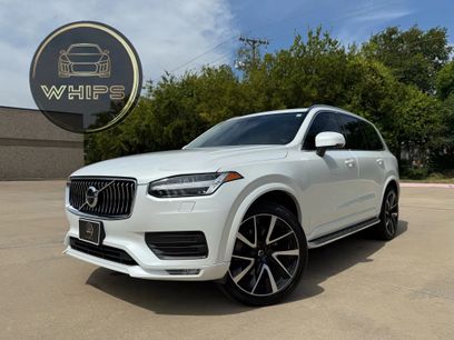 Used 2022 Volvo XC90 T6 Momentum w/ Advanced Package
