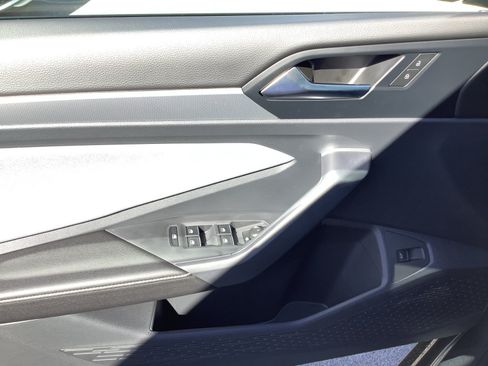 New 2026 Volkswagen Jetta SE FWD image 28