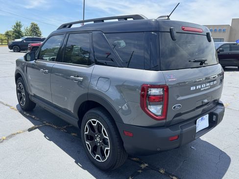 Used 2025 Ford Bronco Sport Outer Banks AWD/4WD image 7
