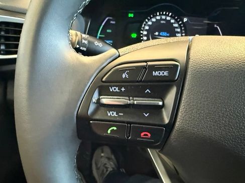 Used 2017 Hyundai Ioniq Limited FWD image 19