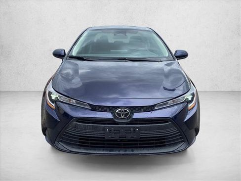Used 2024 Toyota Corolla LE FWD image 2