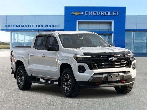 Used 2023 Chevrolet Colorado Z71 w/ Z71 Convenience Package 2 image 1