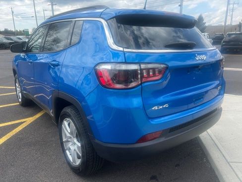 Used 2022 Jeep Compass Latitude w/ Convenience Group AWD/4WD image 7