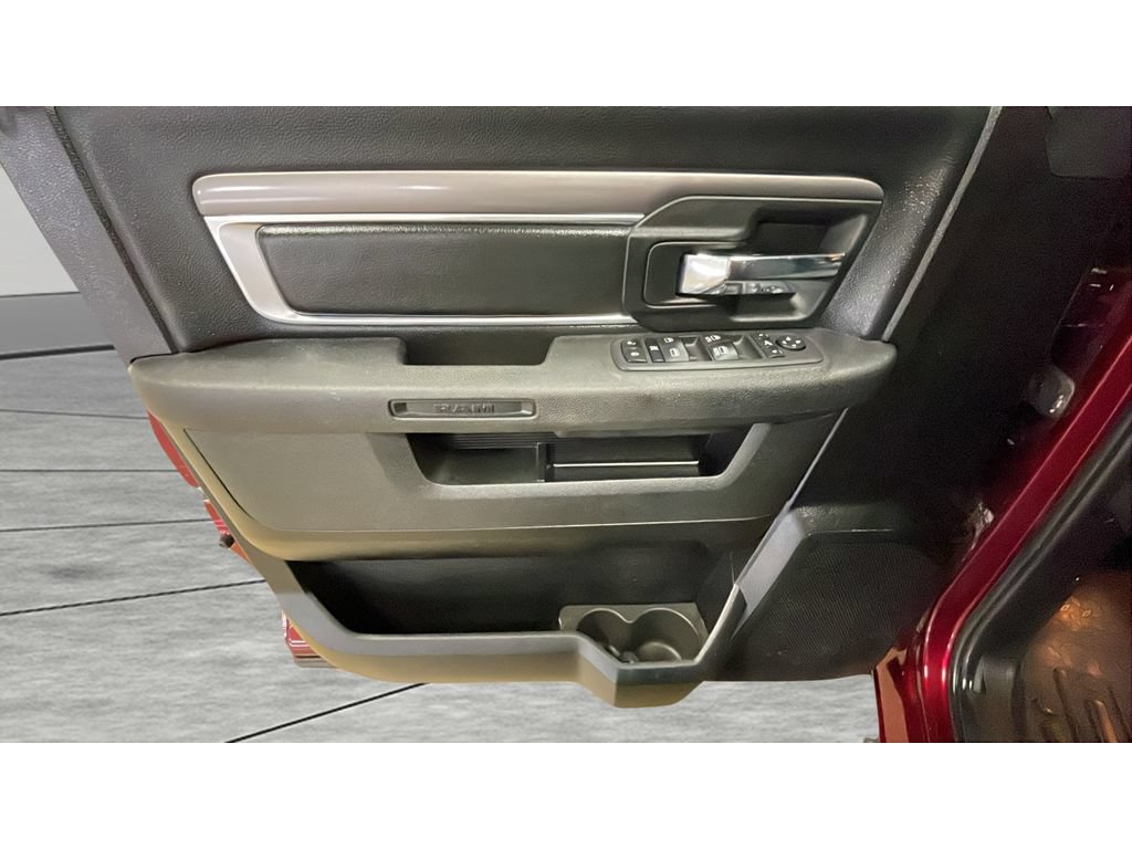 Used 2022 RAM 1500 Warlock AWD/4WD image 10